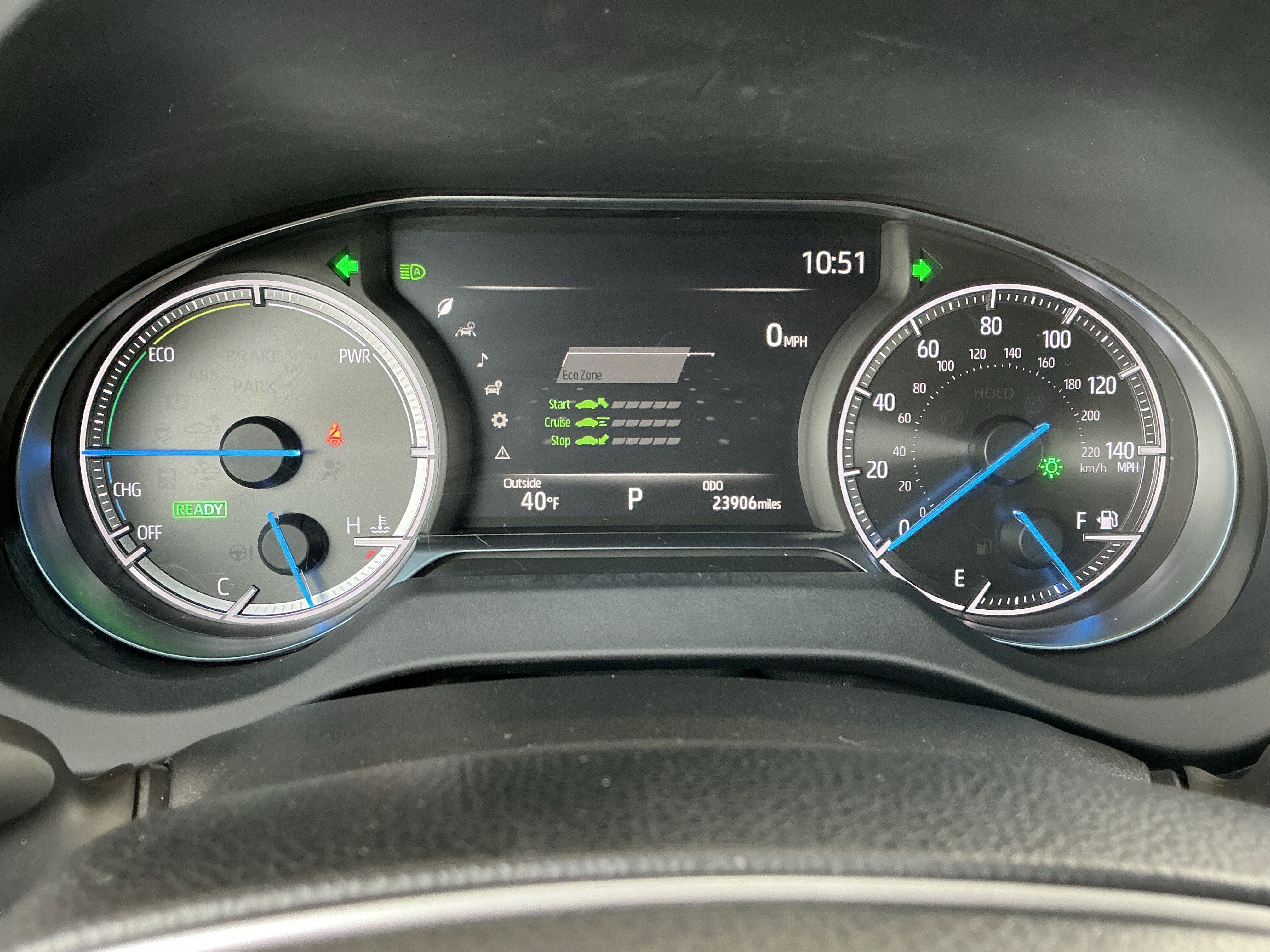 Used 2024 Toyota Venza LE AWD/4WD image 7