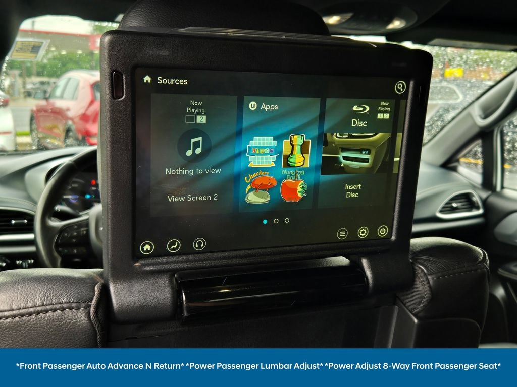 Used 2021 Chrysler Pacifica Touring-L w/ Uconnect Theater Family Group FWD image 34