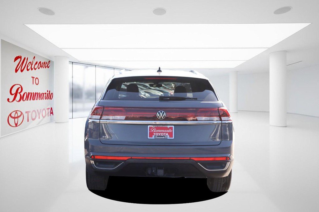 Used 2024 Volkswagen Atlas Cross Sport SE image 6