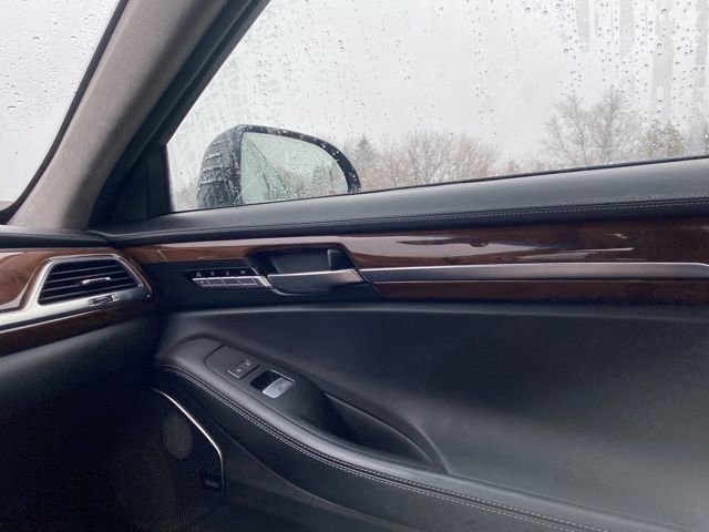 Used 2019 Genesis G90 3.3T Premium image 7