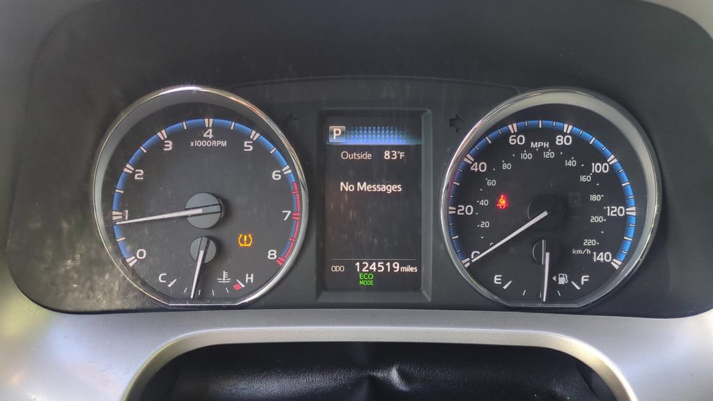 Used 2016 Toyota RAV4 XLE AWD/4WD image 21