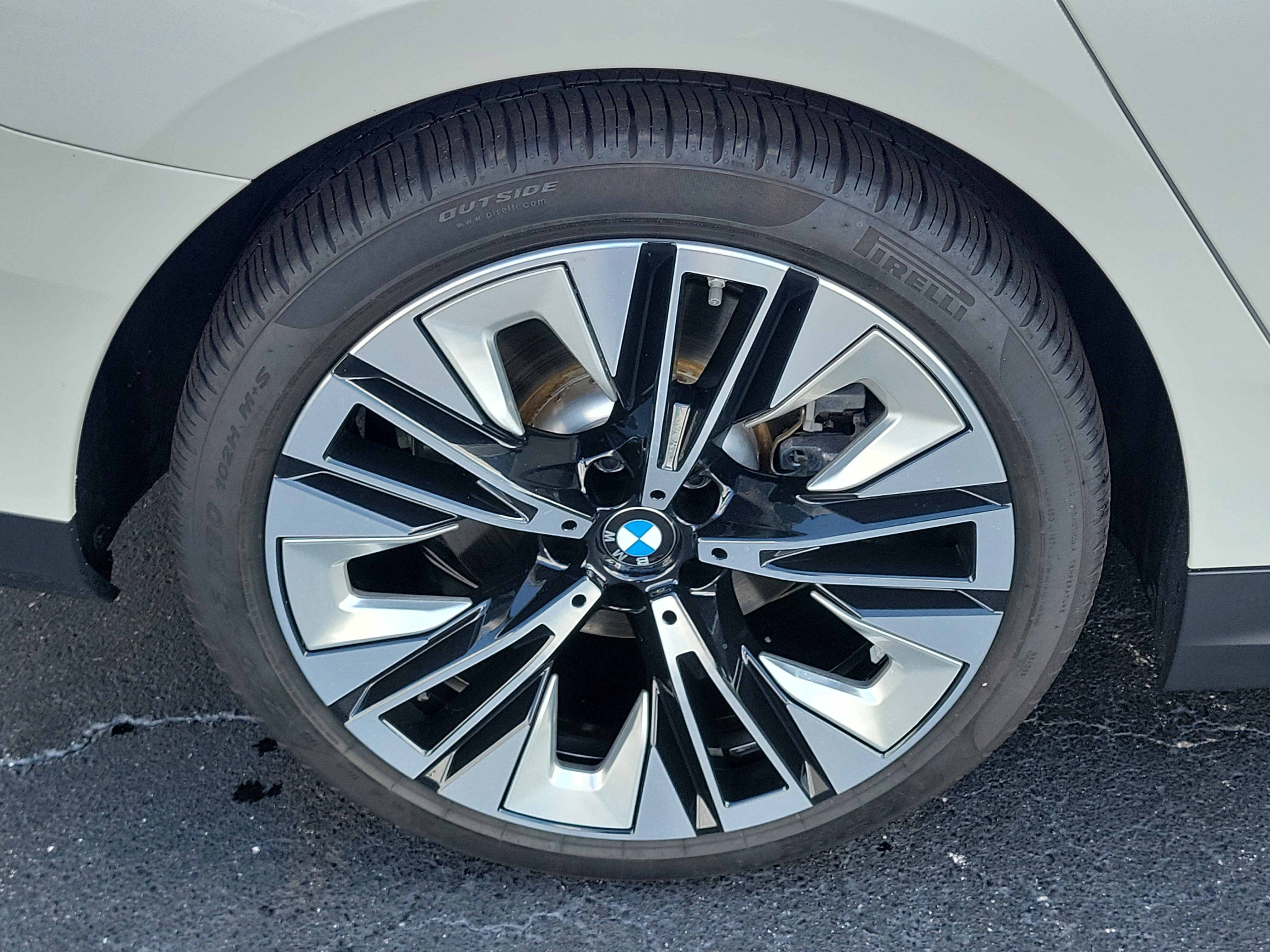 Used 2026 BMW 540i xDrive AWD/4WD image 7
