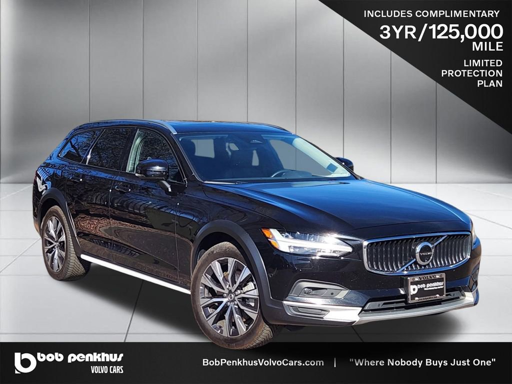 Used 2024 Volvo V90 B6 Cross Country Plus w/ Climate Package image 1