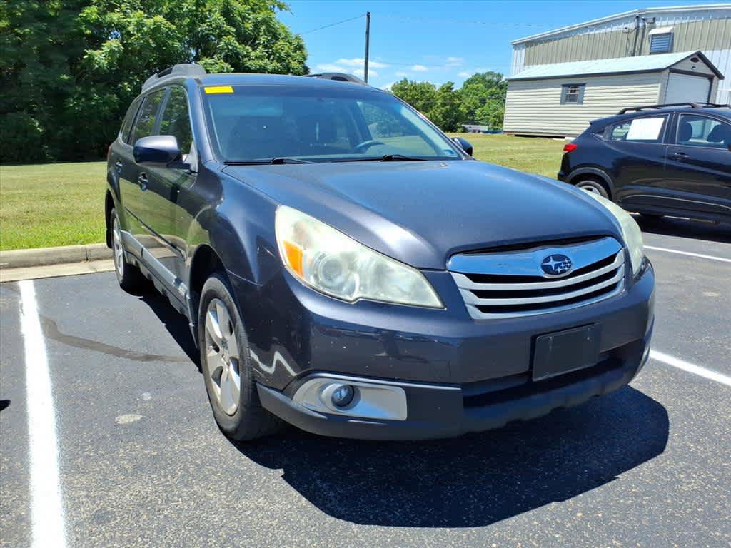 Used 2012 Subaru Outback 3.6R Limited w/ Moonroof Pkg AWD/4WD image 9