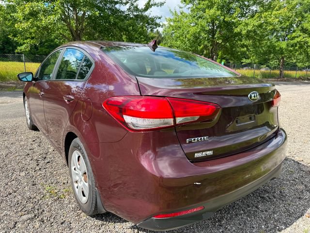 Used 2018 Kia Forte LX FWD image 3