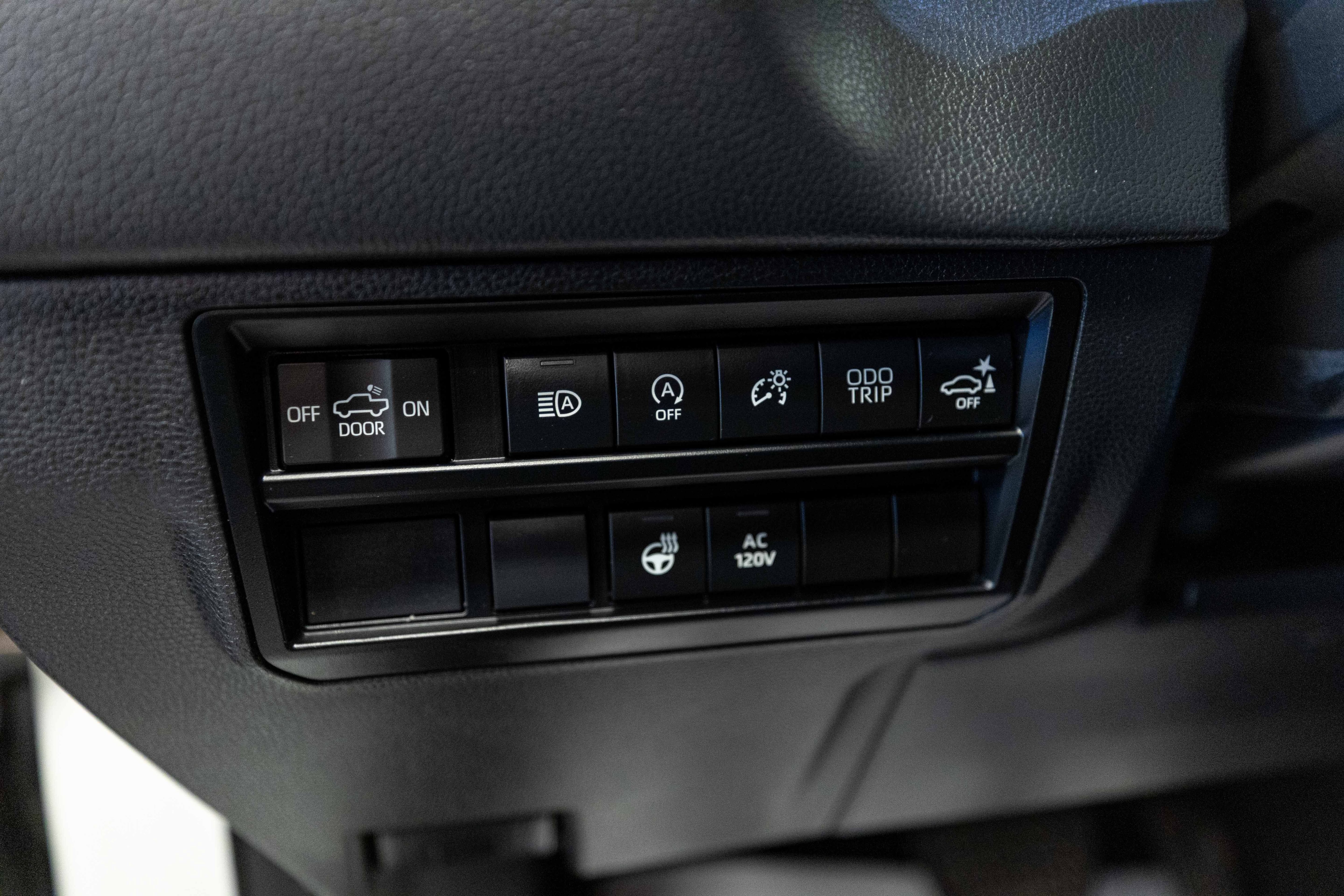 Used 2023 Toyota Tundra Limited AWD/4WD image 11