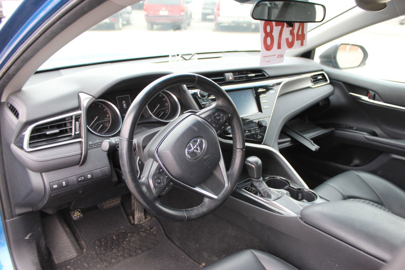 Used 2018 Toyota Camry L image 10