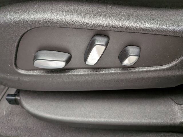 Certified 2023 Cadillac XT6 Premium Luxury image 19