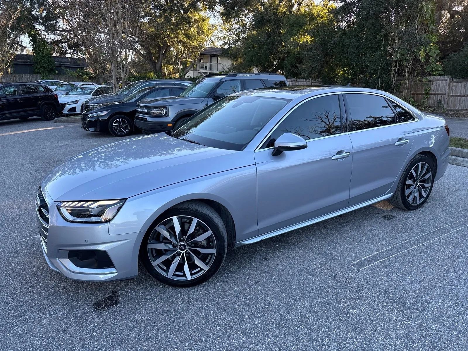 Used 2023 Audi A4 2.0T Premium w/ Convenience Package image 3