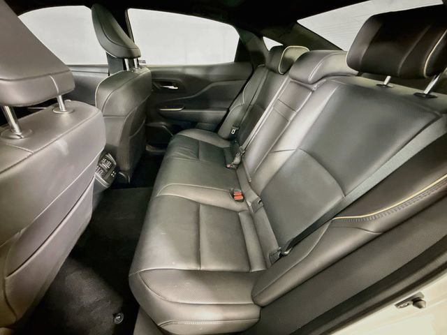 Used 2023 Toyota Crown Platinum AWD/4WD image 24