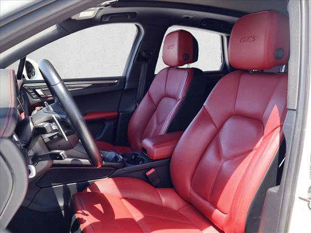 Used 2024 Porsche Macan GTS AWD/4WD image 5