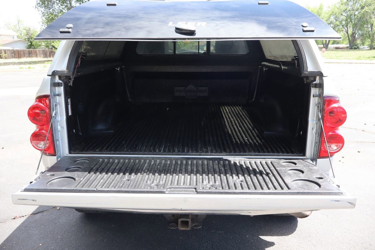Used 2009 Dodge Ram 2500 Truck SLT w/ Popular Equipment Group AWD/4WD image 14