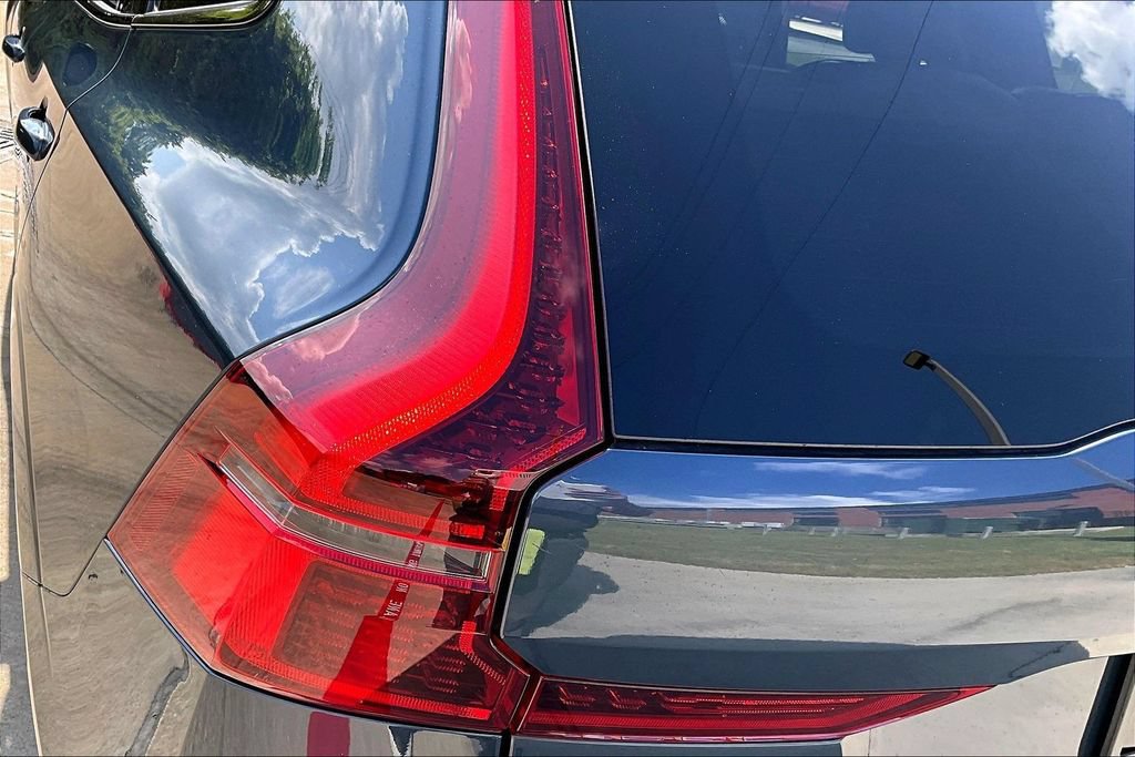 Used 2026 Volvo XC60 B5 Plus AWD/4WD image 40