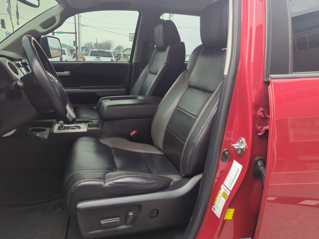 Used 2020 Toyota Tundra Limited w/ Limited Premium Package image 23