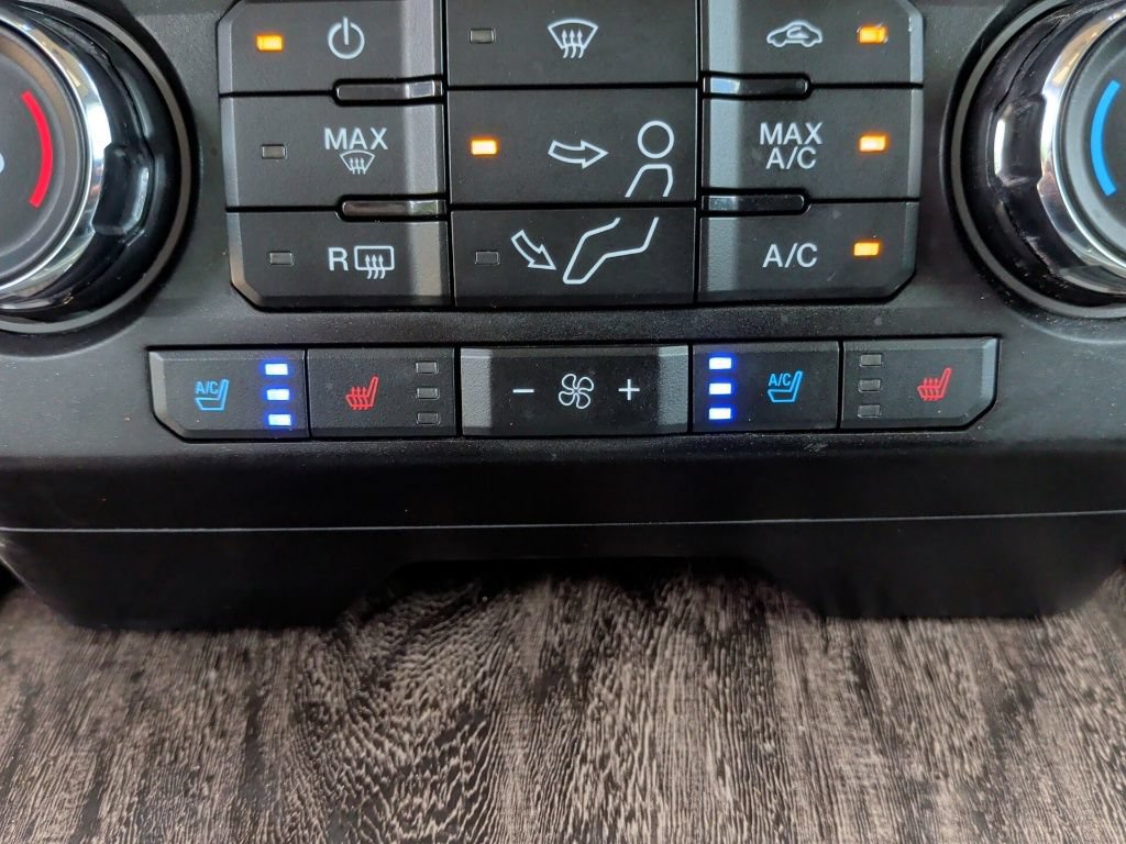 Used 2019 Ford F250 Lariat w/ Lariat Value Package AWD/4WD image 29
