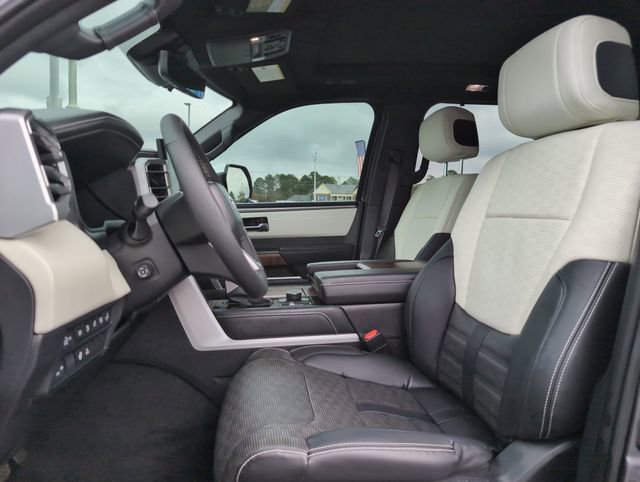 Used 2025 Toyota Sequoia Capstone image 9