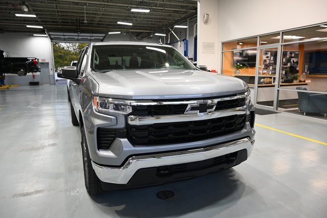 New 2026 Chevrolet Silverado 1500 LT image 3