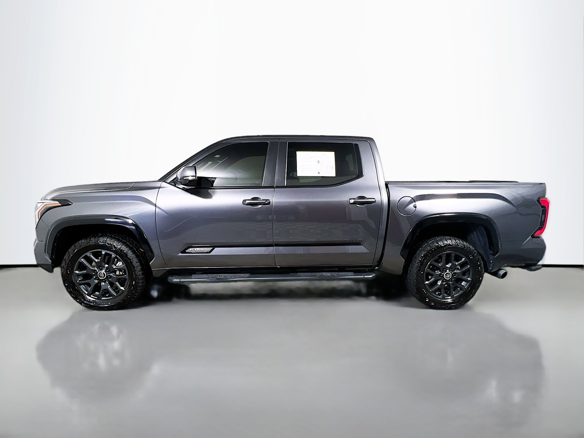 Used 2024 Toyota Tundra Platinum image 8