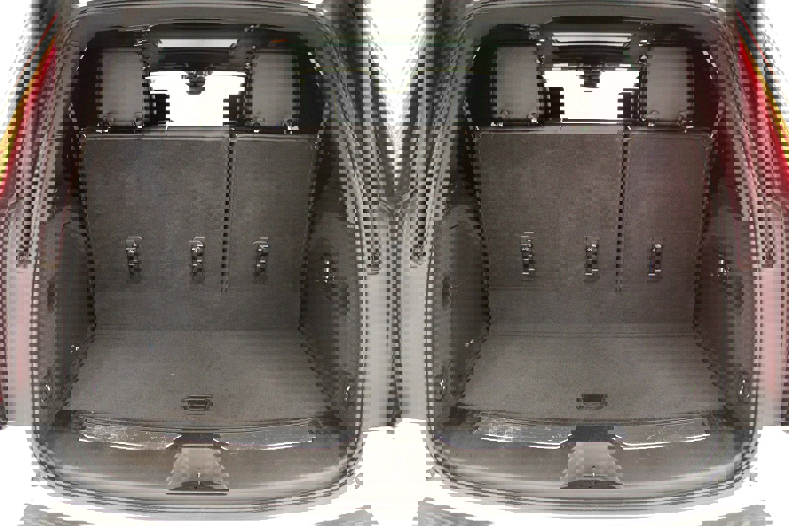 Used 2021 Cadillac Escalade Premium Luxury w/ Driver Assist Tech Package image 9