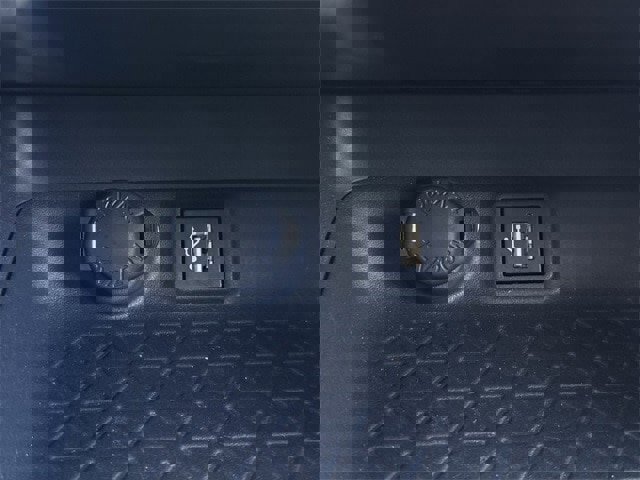 Used 2023 Toyota RAV4 XLE image 22