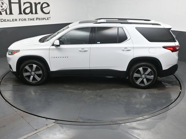 Used 2021 Chevrolet Traverse LT w/ LT Premium Package AWD/4WD image 46