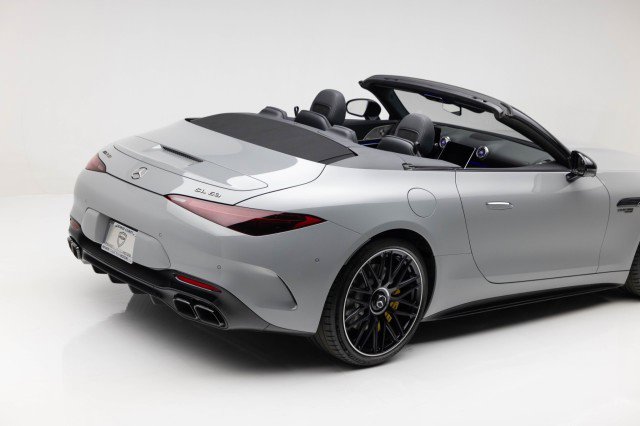 Used 2022 Mercedes-Benz SL 63 AMG 4MATIC image 35