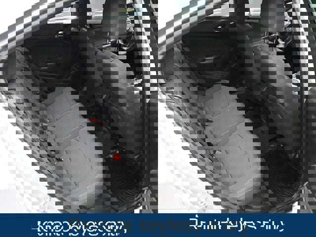 Used 2018 Chevrolet Cruze LT w/ Convenience Package image 14