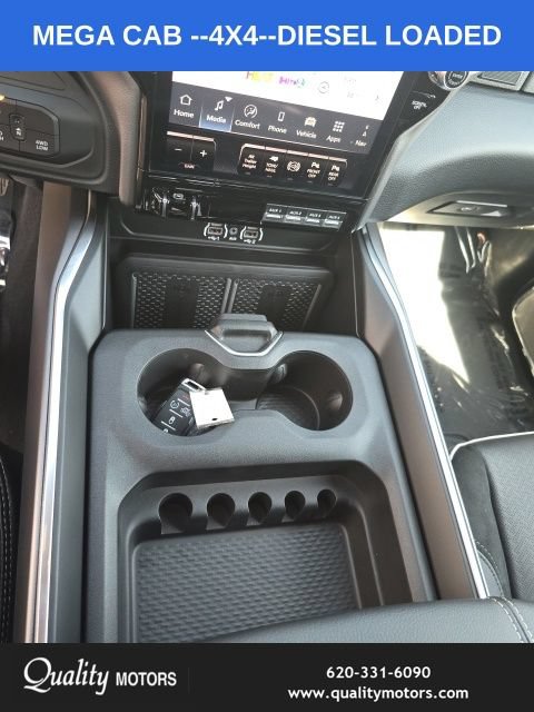 New 2026 RAM 2500 Laramie AWD/4WD image 17