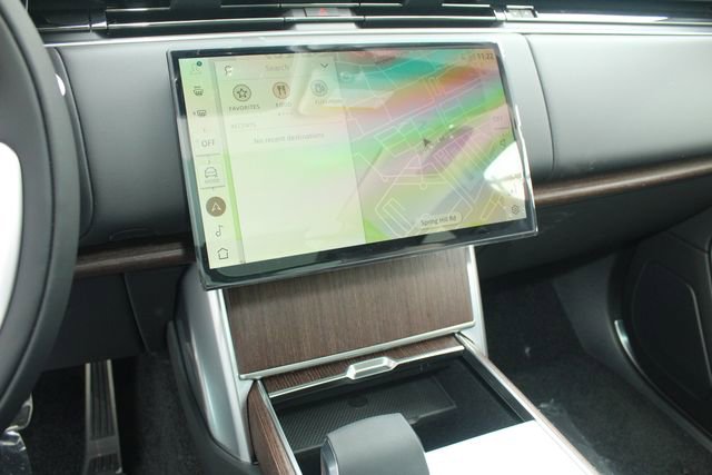 New 2026 Land Rover Range Rover SE image 16