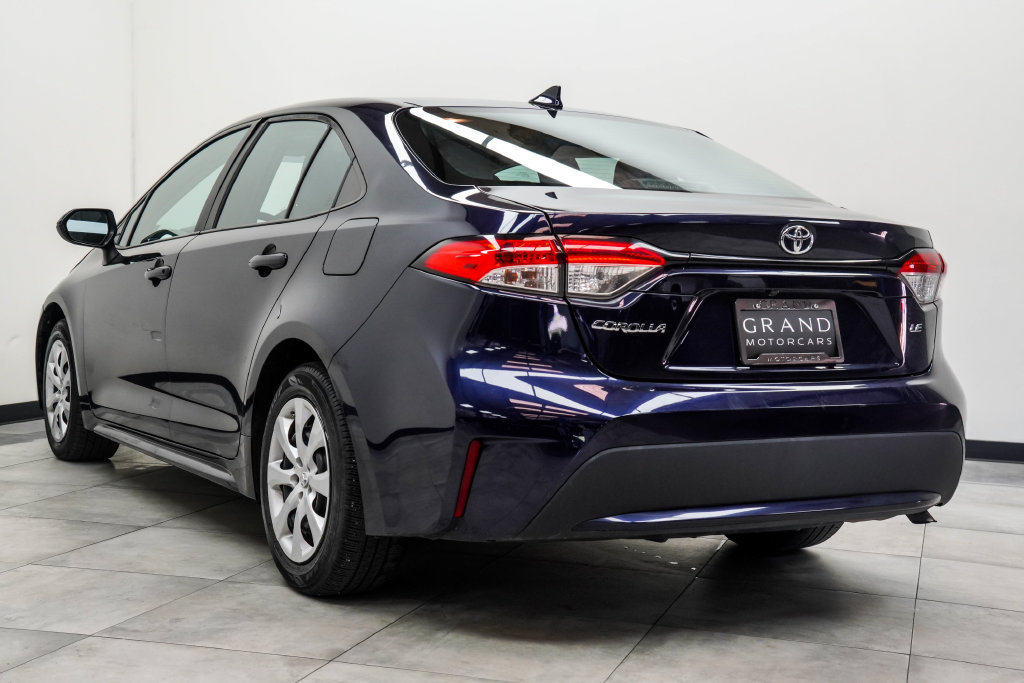 Used 2022 Toyota Corolla LE FWD image 11