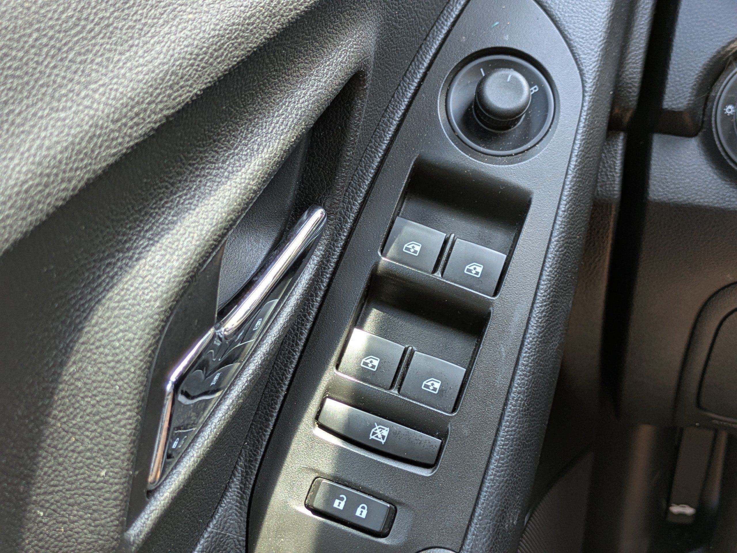 Used 2016 Chevrolet Trax LS FWD image 17
