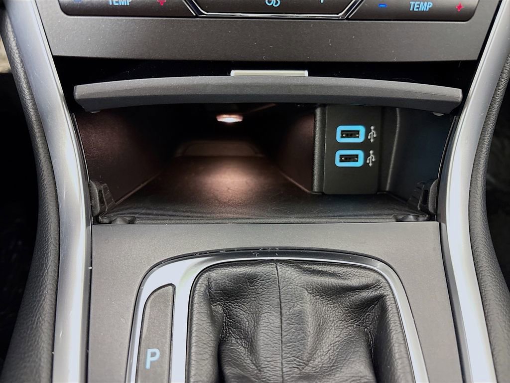 Used 2018 Ford Edge Titanium w/ Equipment Group 302A image 40