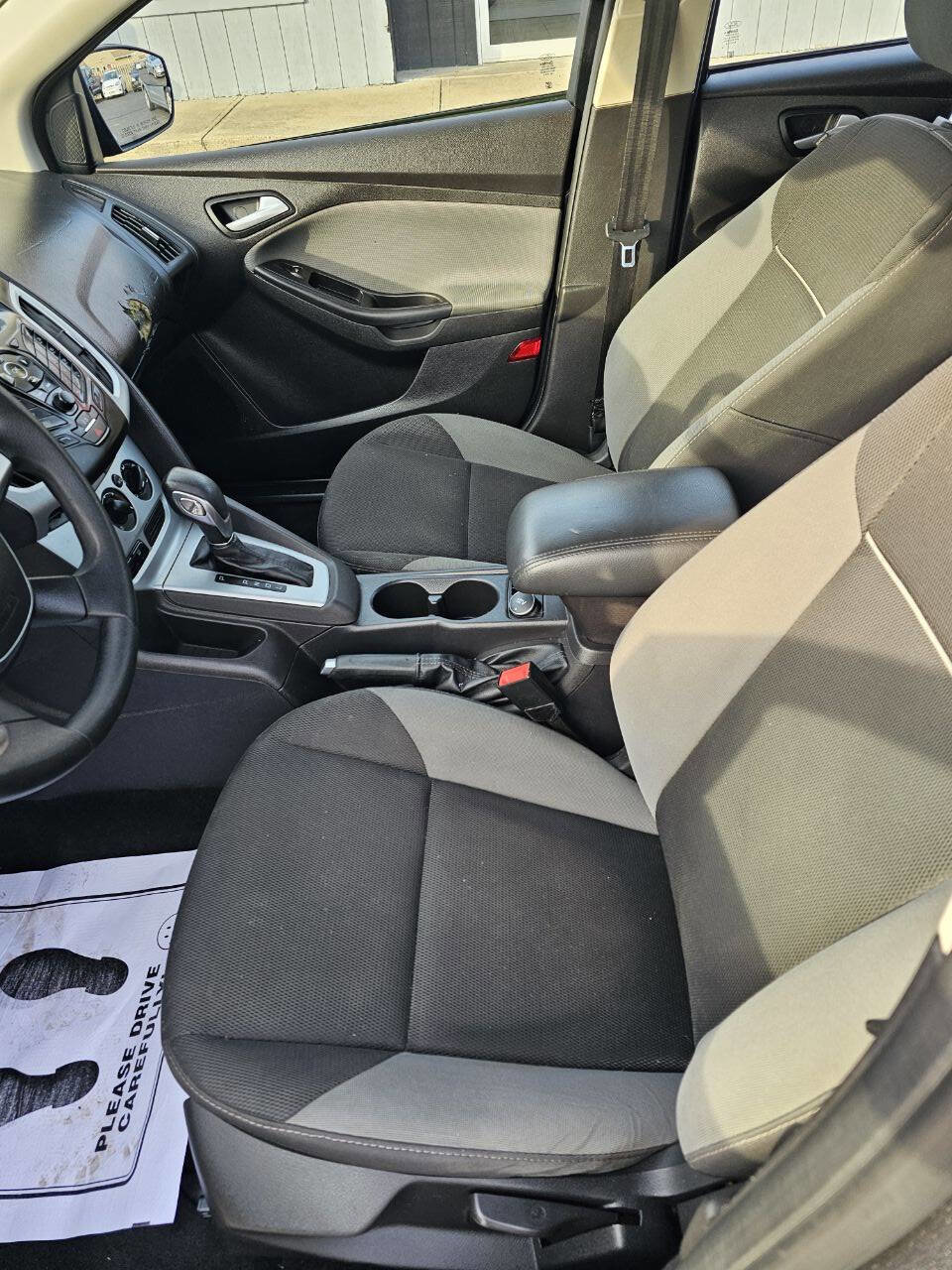 Used 2014 Ford Focus SE image 12