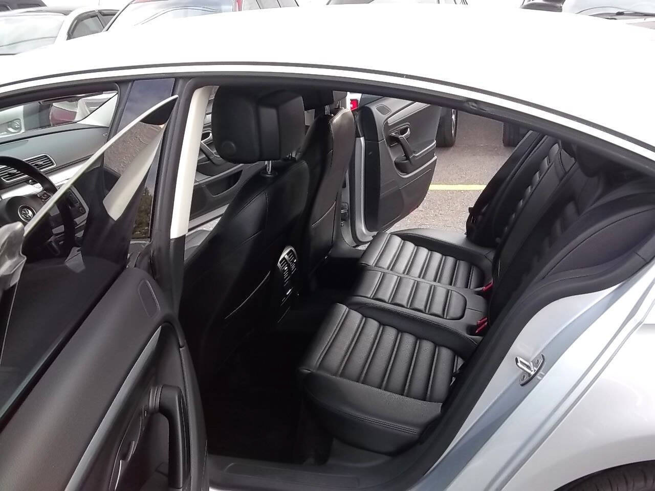 Used 2015 Volkswagen CC R-Line FWD image 8