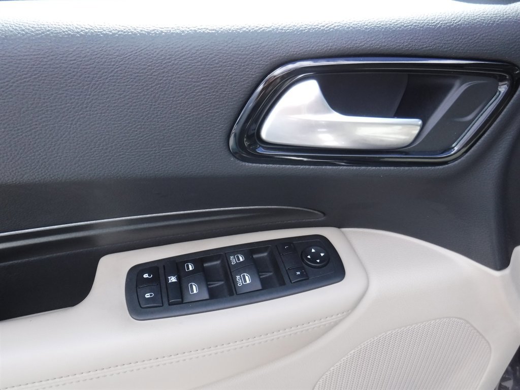 Used 2021 Dodge Durango SXT image 15