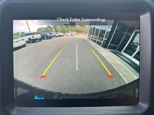 Used 2022 Jeep Wrangler Unlimited Sahara AWD/4WD image 18