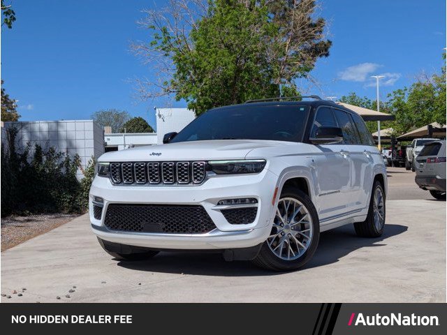 Used 2023 Jeep Grand Cherokee Summit w/ Luxury Tech Group V AWD/4WD image 1