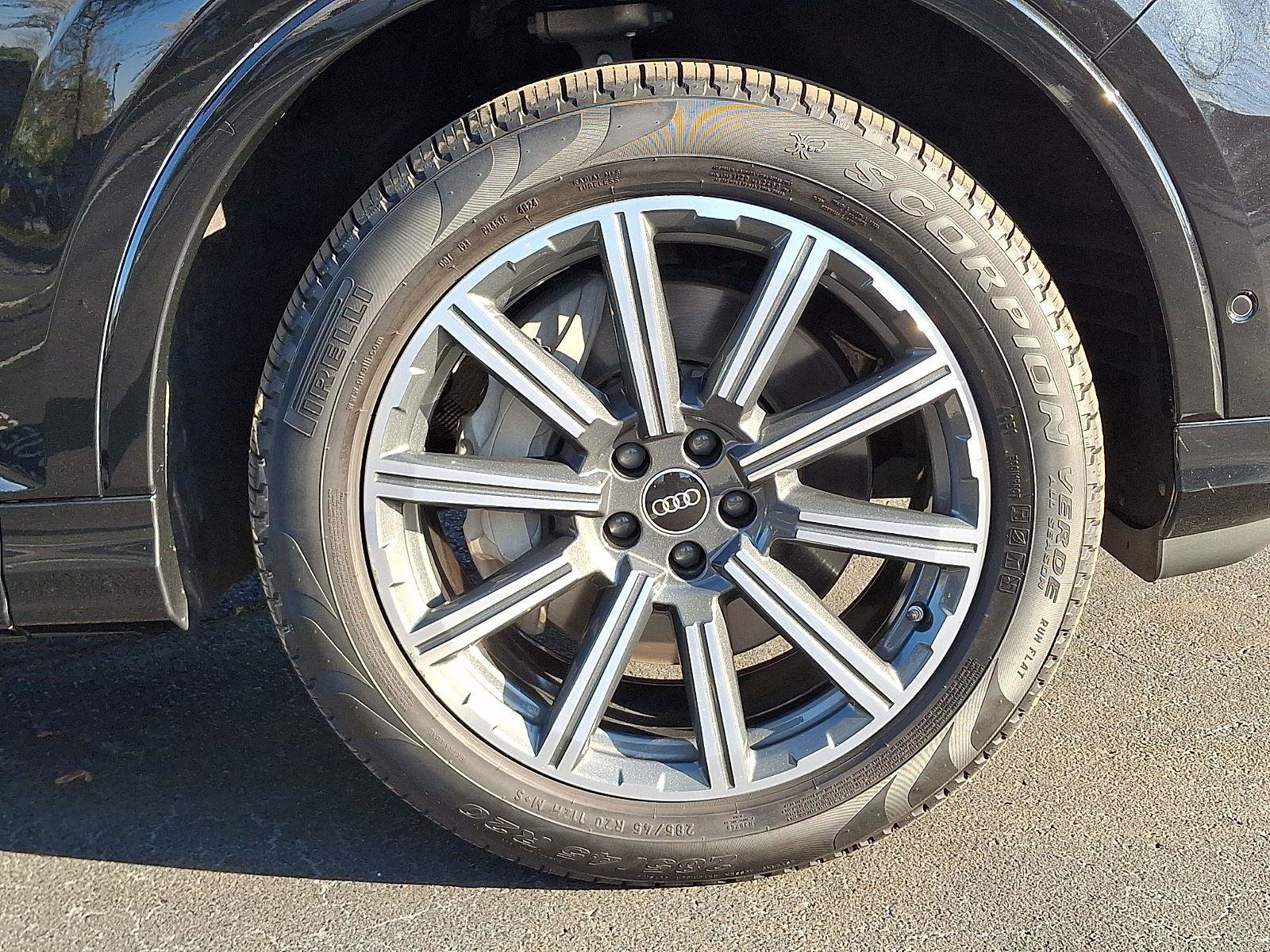 Used 2023 Audi Q7 Premium Plus w/ Premium Plus Package image 8