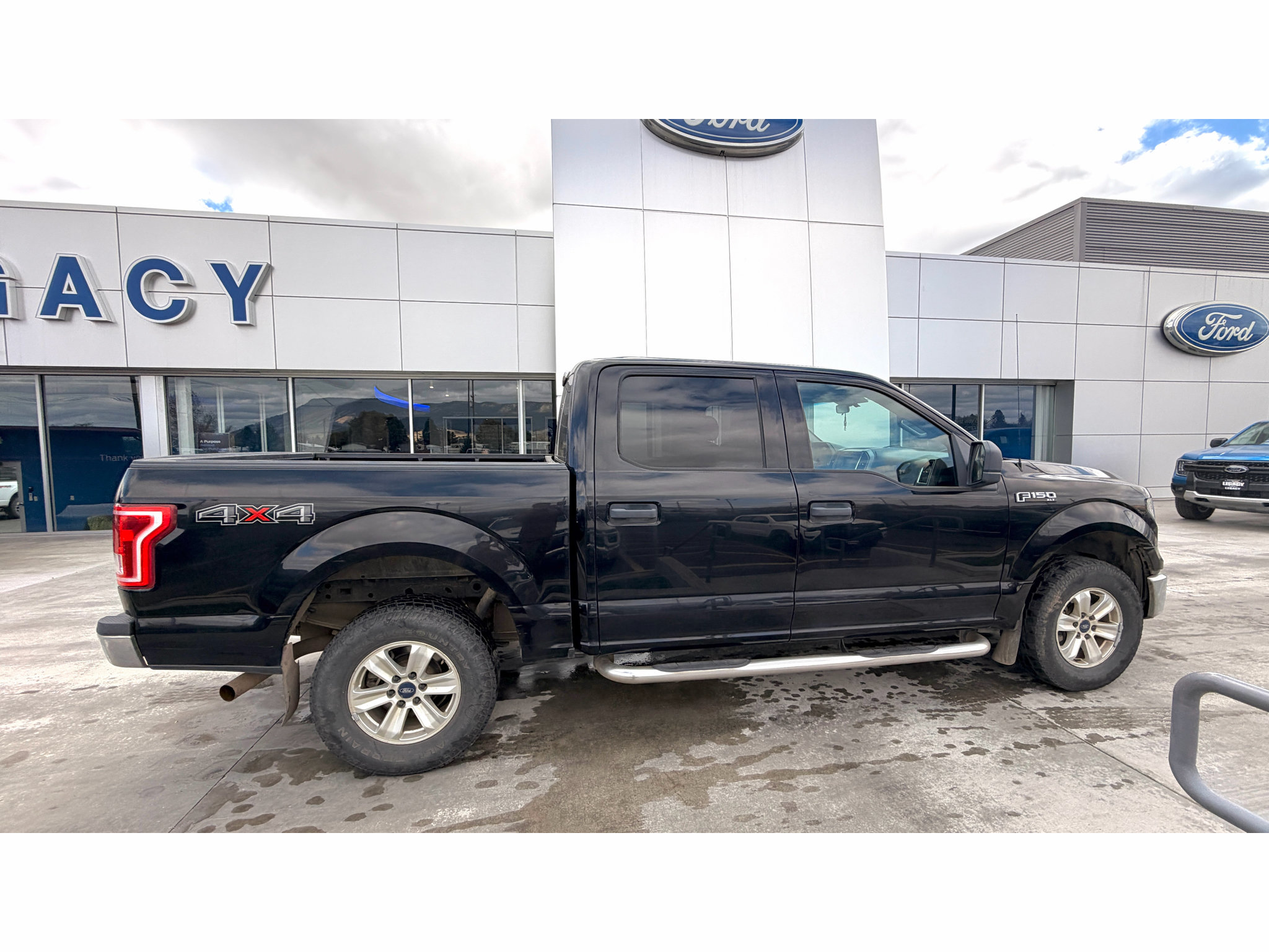 Used 2016 Ford F150 XLT AWD/4WD image 6