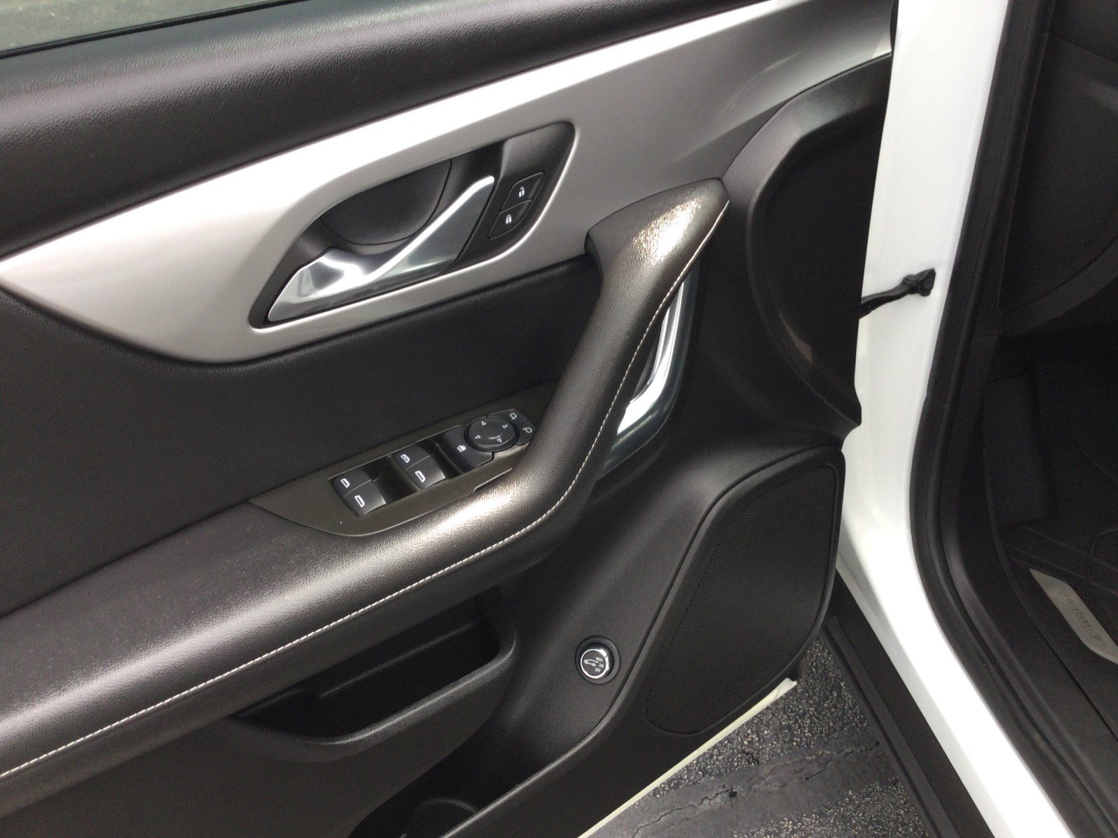 Used 2023 Chevrolet Blazer LT w/ LPO, Floor Liner Package FWD image 14