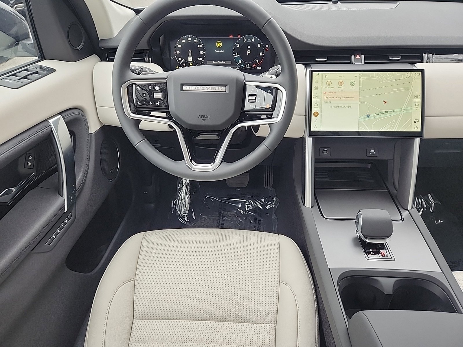 Certified 2025 Land Rover Discovery Sport S image 4