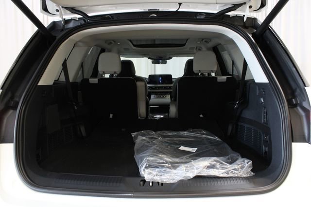 New 2026 Lincoln Aviator Reserve AWD/4WD image 59
