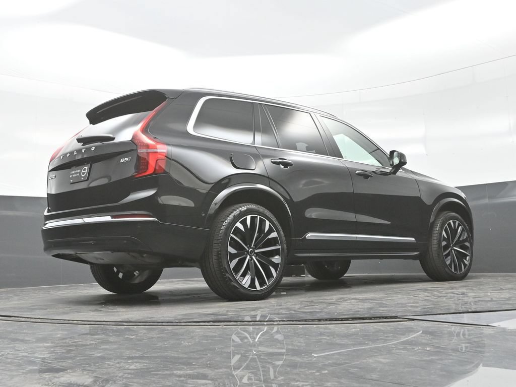 Used 2025 Volvo XC90 B5 Ultra AWD/4WD image 27