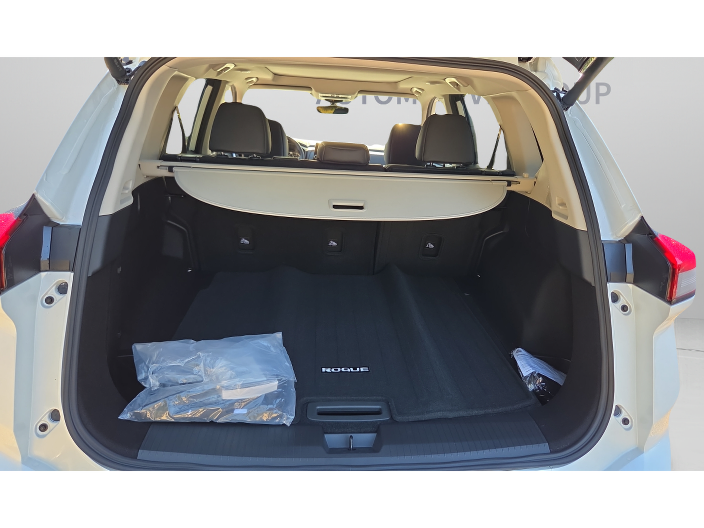 New 2026 Nissan Rogue Dark Armor FWD image 14