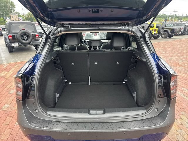Used 2025 Nissan Kicks SR w/ SR Premium Package FWD image 28