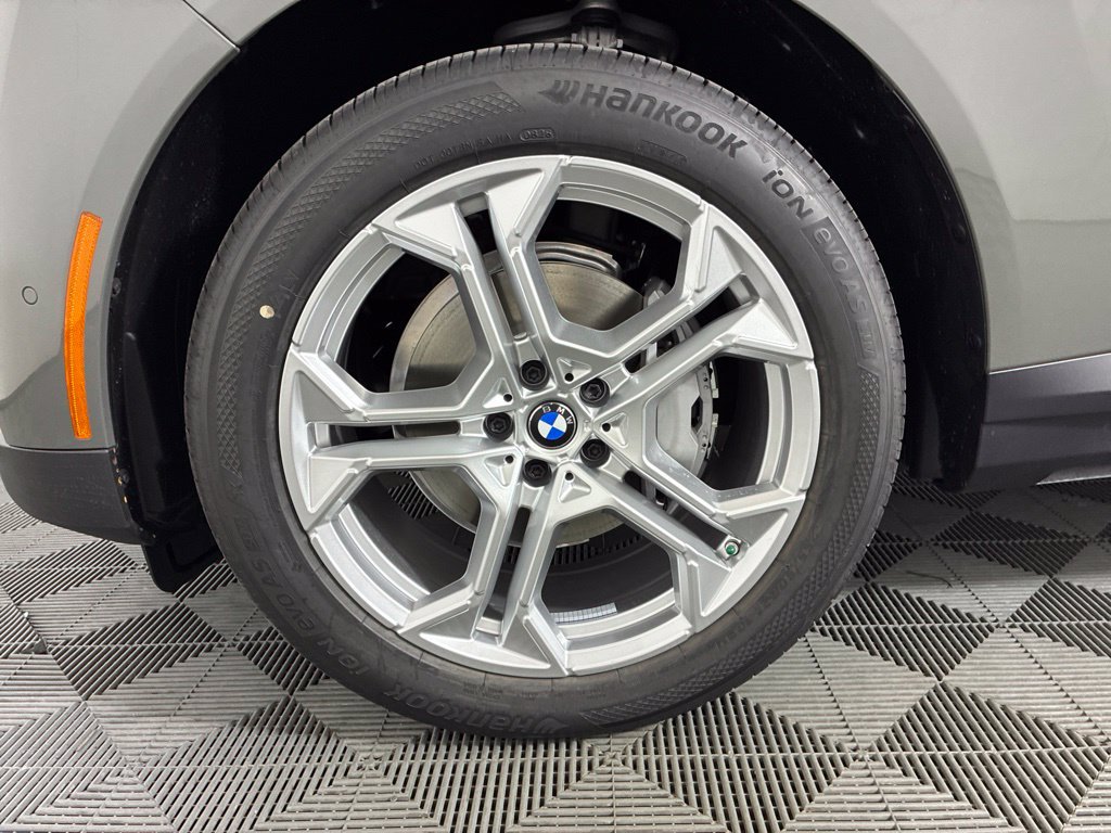 New 2027 BMW X5 xDrive40i w/ Luxury Package AWD/4WD image 8