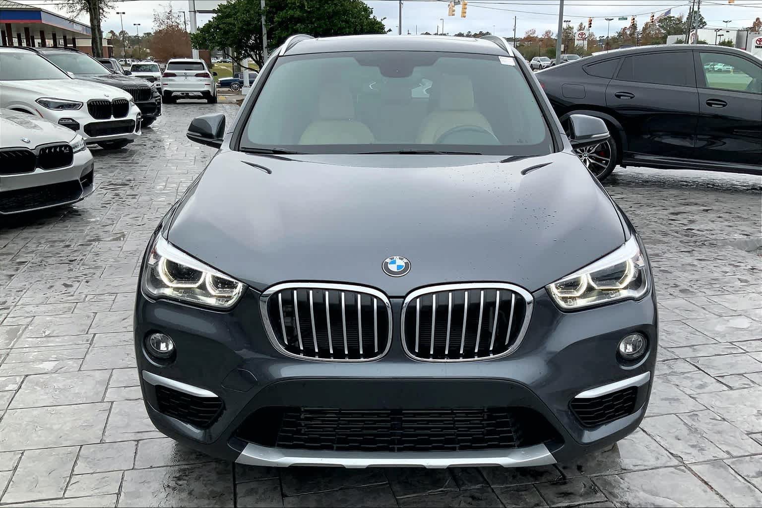 Used 2017 BMW X1 xDrive28i AWD/4WD image 3