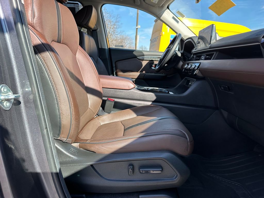 Used 2025 Honda Pilot Elite image 20
