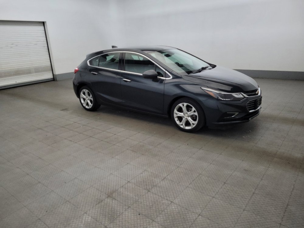 Used 2018 Chevrolet Cruze Premier FWD image 11