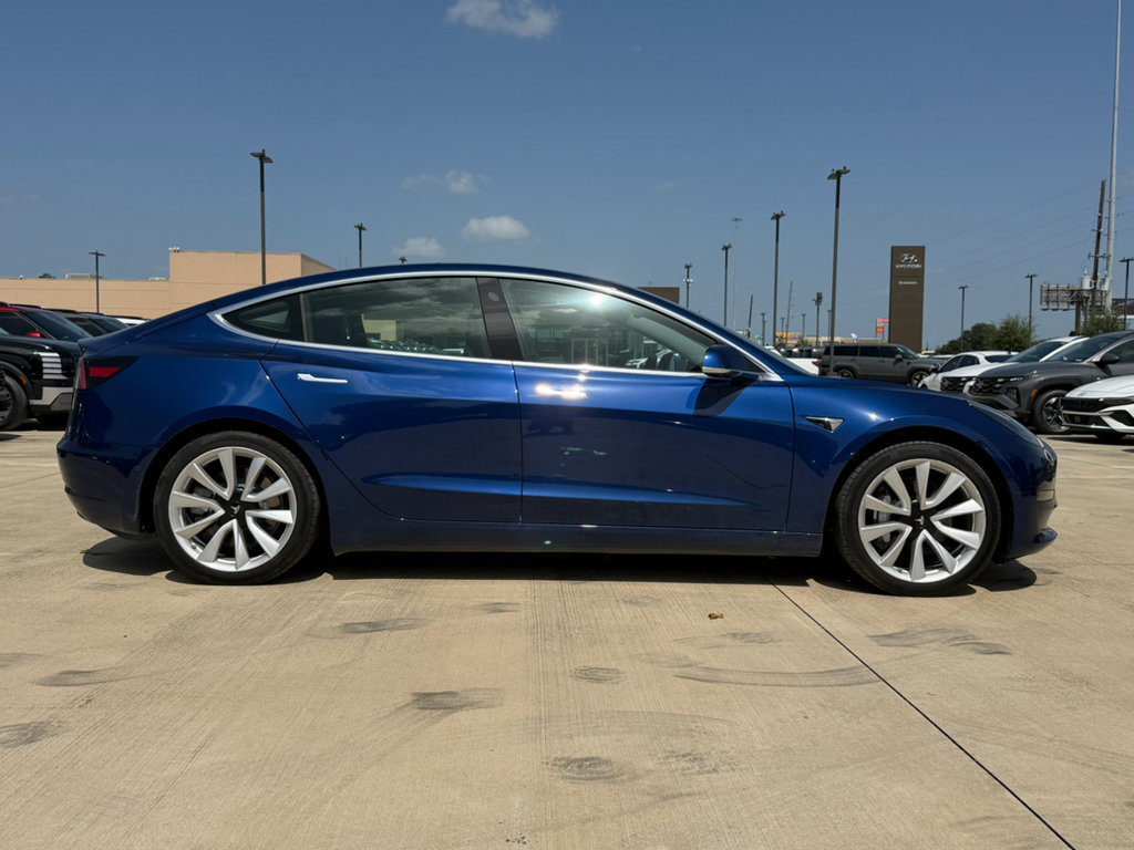 Used 2020 Tesla Model 3 Standard Range RWD image 8